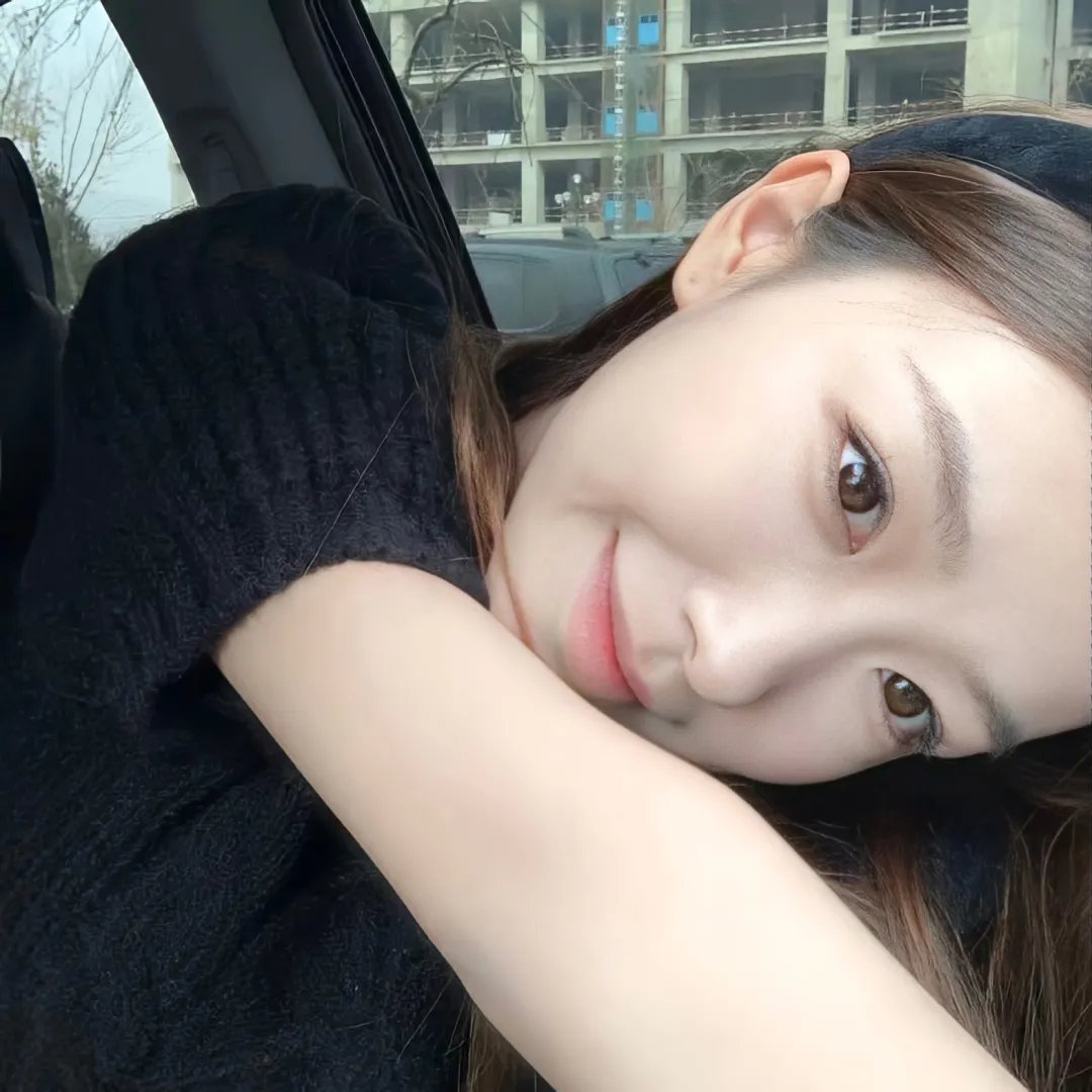 四岁小太后每天都想母慈子孝